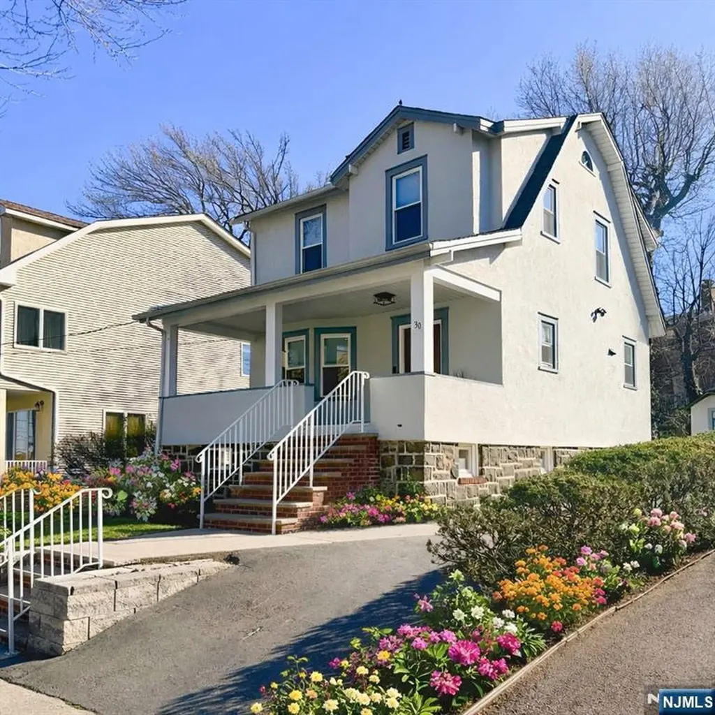 30 Knox Avenue Cliffside Park NJ 07010