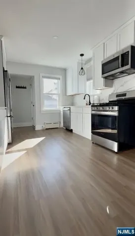 30 Knox Avenue Cliffside Park NJ 07010