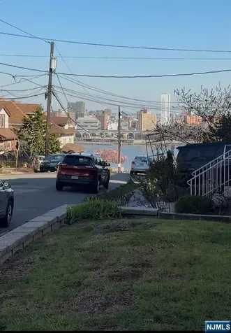 30 Knox Avenue Cliffside Park NJ 07010