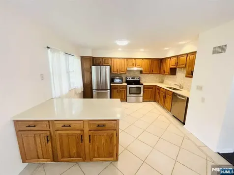 50 Beverly Court Fair Lawn NJ 07410