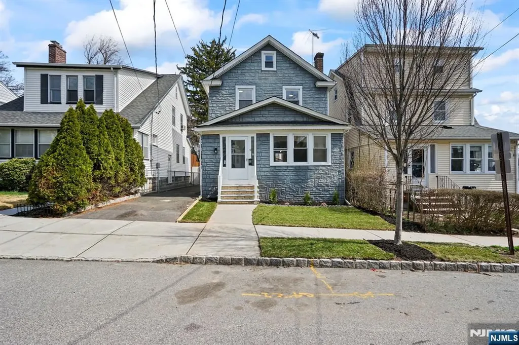 9 Kirk Street West Orange NJ 07052