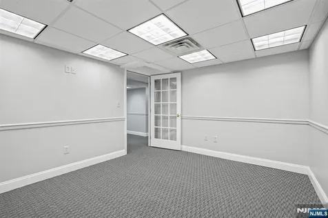401 Pleasant Valley West Orange NJ 07052