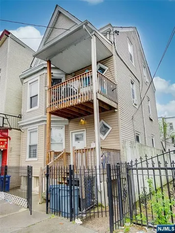 426 18th Street Paterson NJ 07524