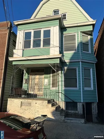 109 Frank E Rodgers Harrison NJ 07029
