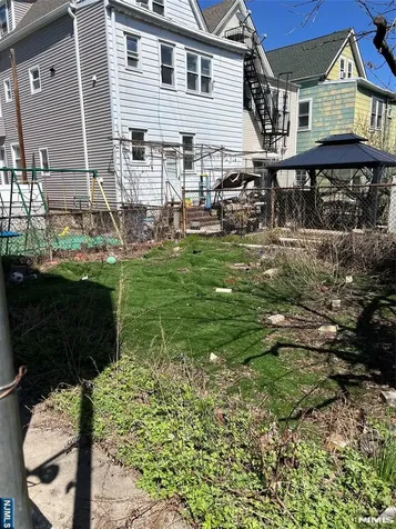 109 Frank E Rodgers Harrison NJ 07029