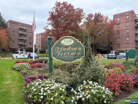 2329 Hudson Terrace Fort Lee NJ 07024