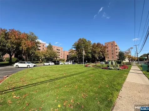 2329 Hudson Terrace Fort Lee NJ 07024