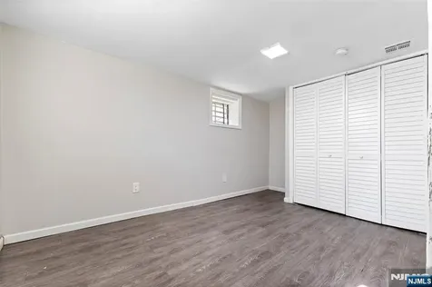 96 11th Avenue Newark NJ 07107