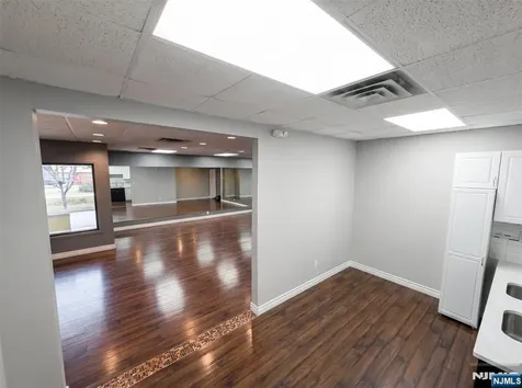 41 Sylvan Avenue Englewood Cliffs NJ 07632