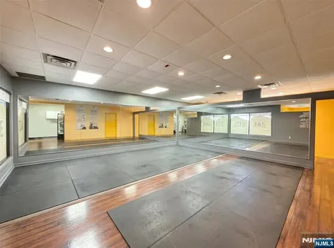 41 Sylvan Avenue Englewood Cliffs NJ 07632