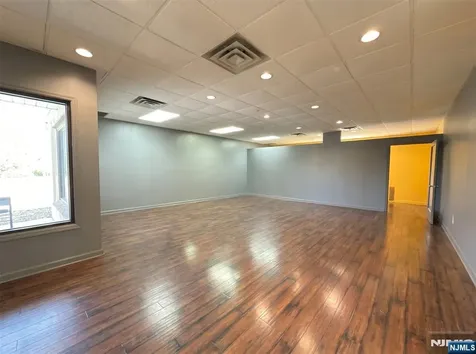 41 Sylvan Avenue Englewood Cliffs NJ 07632