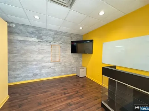 41 Sylvan Avenue Englewood Cliffs NJ 07632