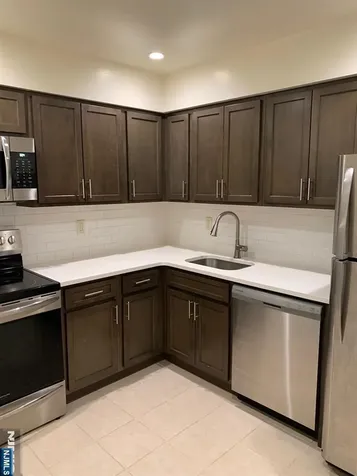 60D Hawthorne Avenue Park Ridge NJ 07656