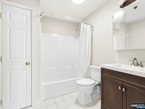 65 Fairview Street Palisades Park NJ 07650