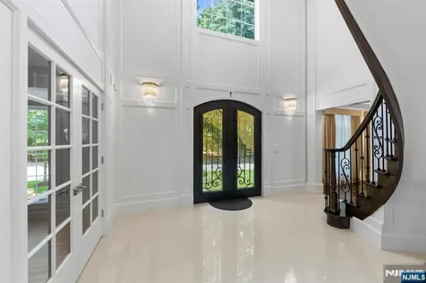 199 Whitman Street Haworth NJ 07641