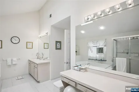 1 Jenny Lane Wayne NJ 07470