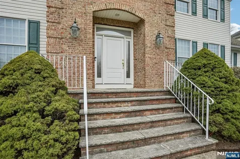 1 Jenny Lane Wayne NJ 07470