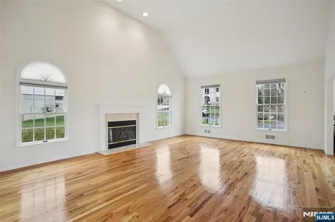 1 Jenny Lane Wayne NJ 07470