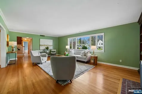 5 Witherspoon Road Clifton NJ 07013