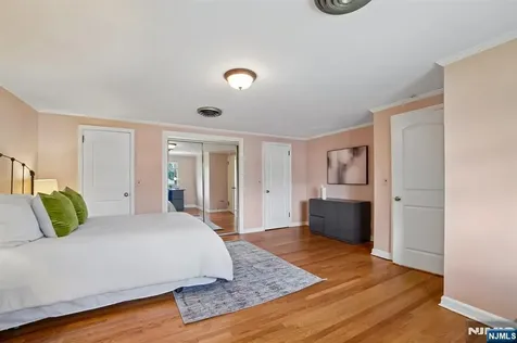 5 Witherspoon Road Clifton NJ 07013