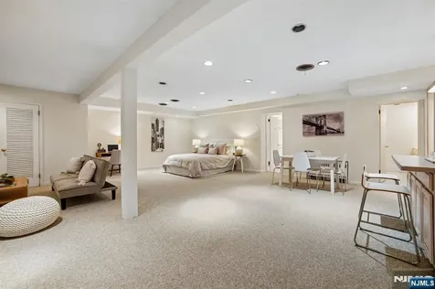 5 Witherspoon Road Clifton NJ 07013