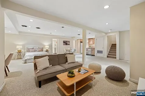 5 Witherspoon Road Clifton NJ 07013
