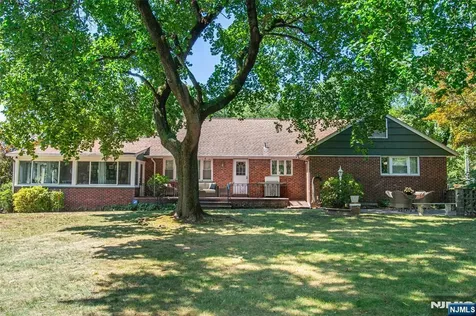 685 Blanch Avenue Norwood NJ 07648
