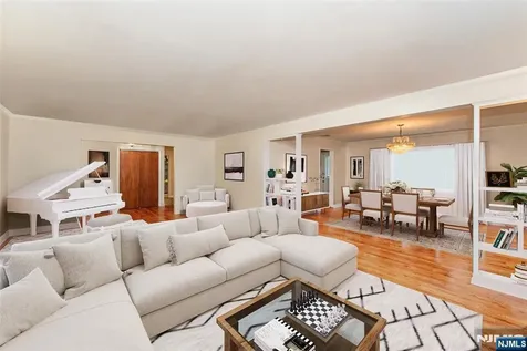 685 Blanch Avenue Norwood NJ 07648