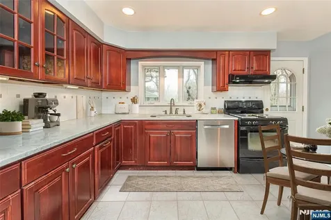 685 Blanch Avenue Norwood NJ 07648