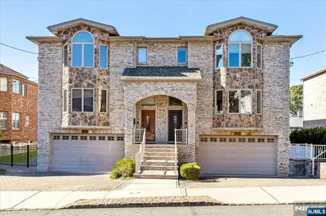 535 7th Palisades Park NJ 07650