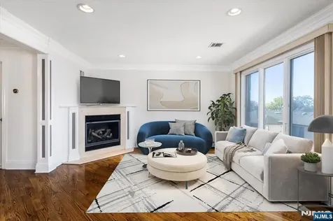 535 7th Palisades Park NJ 07650