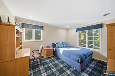 62 Venus Drive Closter NJ 07624