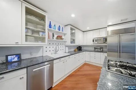 62 Venus Drive Closter NJ 07624