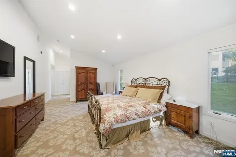 62 Venus Drive Closter NJ 07624