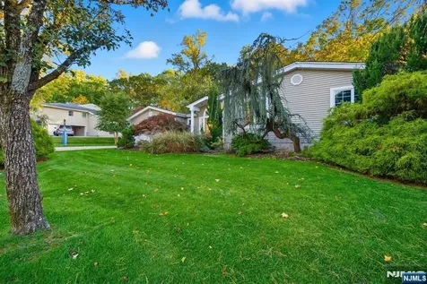 62 Venus Drive Closter NJ 07624