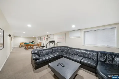62 Venus Drive Closter NJ 07624