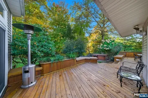 62 Venus Drive Closter NJ 07624