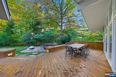 62 Venus Drive Closter NJ 07624