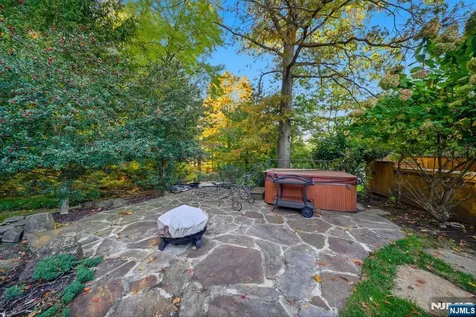 62 Venus Drive Closter NJ 07624