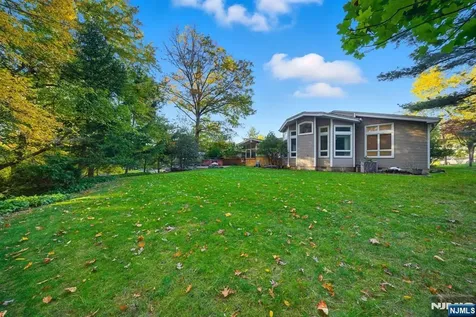 62 Venus Drive Closter NJ 07624