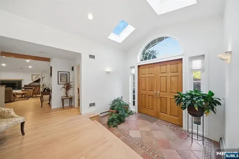 62 Venus Drive Closter NJ 07624