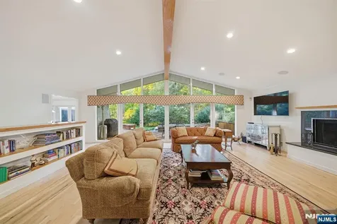 62 Venus Drive Closter NJ 07624