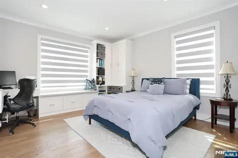 5 Colebrook Drive Park Ridge NJ 07656