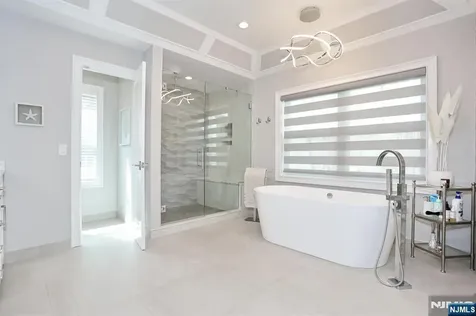 5 Colebrook Drive Park Ridge NJ 07656