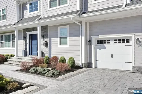 5 Colebrook Drive Park Ridge NJ 07656