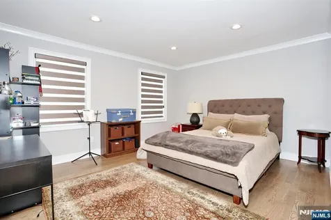 5 Colebrook Drive Park Ridge NJ 07656