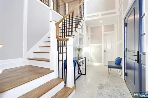 5 Colebrook Drive Park Ridge NJ 07656
