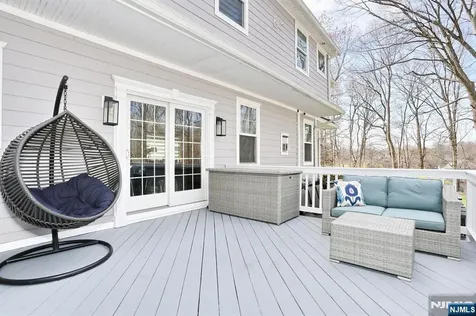 5 Colebrook Drive Park Ridge NJ 07656