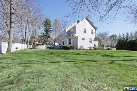 5 Colebrook Drive Park Ridge NJ 07656
