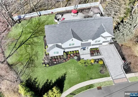 5 Colebrook Drive Park Ridge NJ 07656